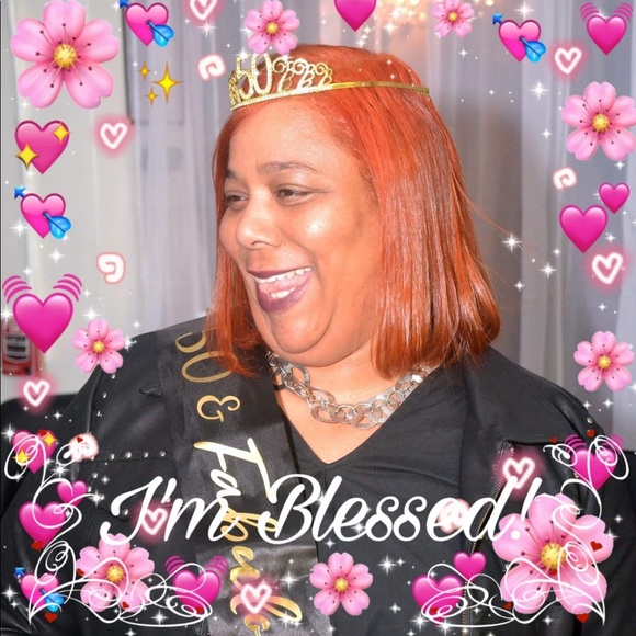 Meet your Posher, Keecia - Picture 2 of 2